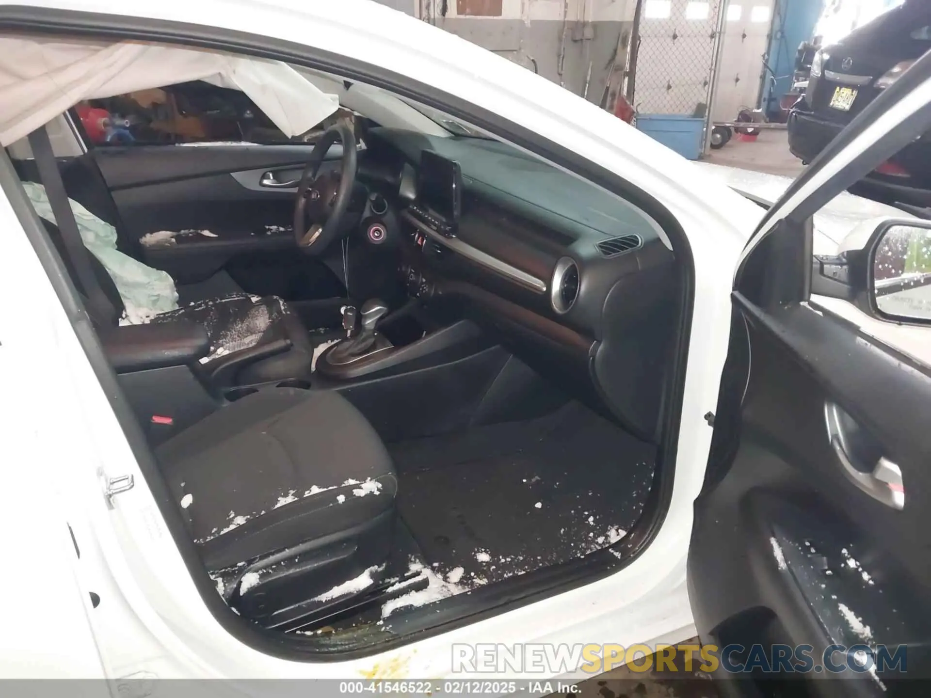 5 Photograph of a damaged car 3KPF24AD5ME268116 KIA FORTE 2021