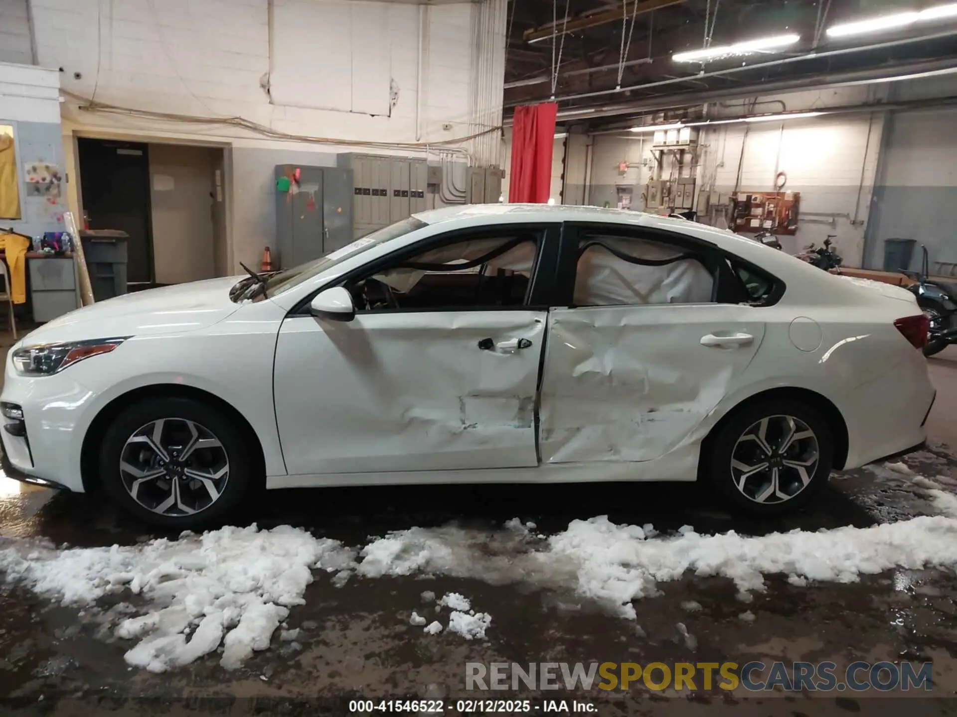 6 Photograph of a damaged car 3KPF24AD5ME268116 KIA FORTE 2021