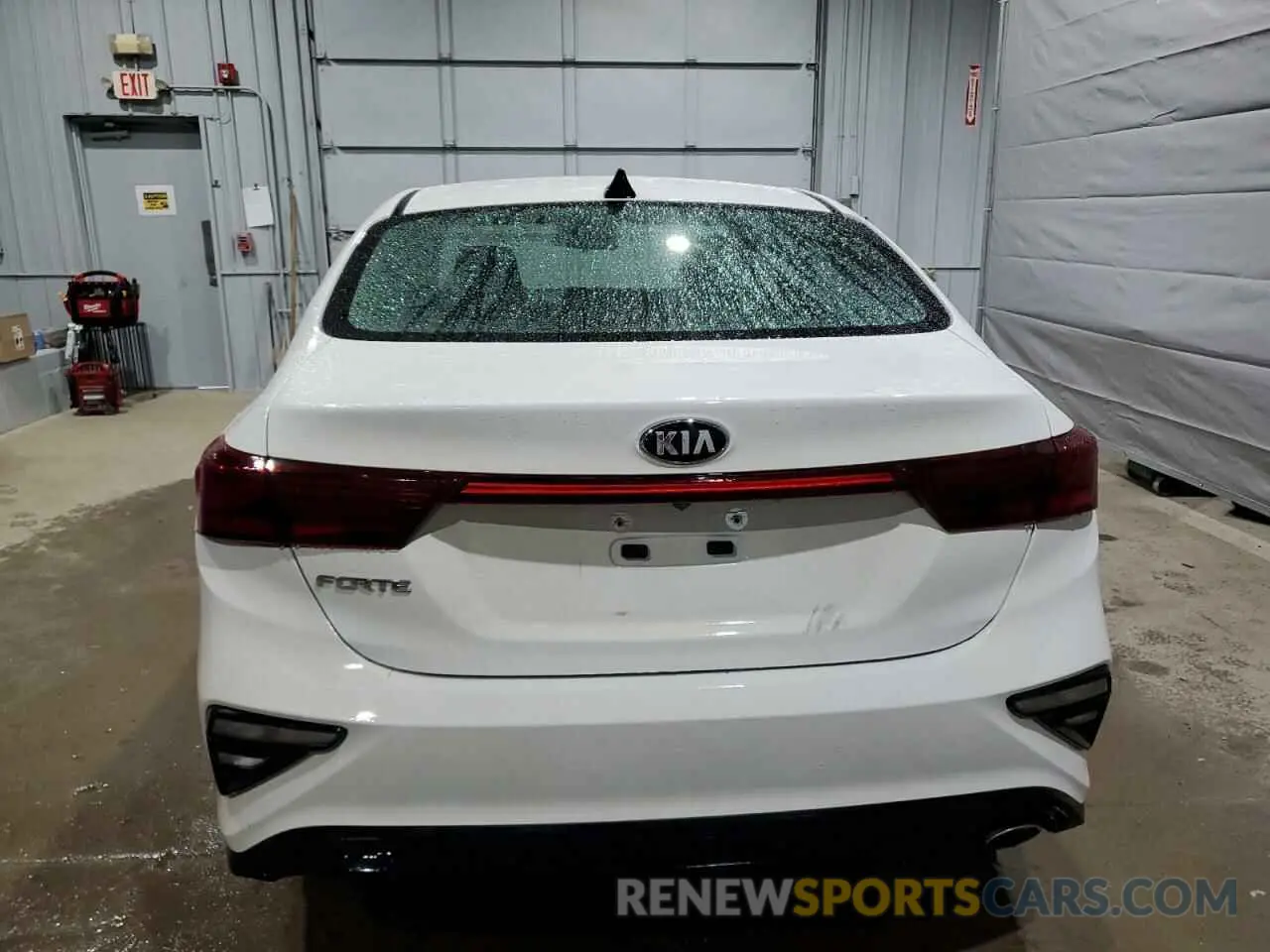 6 Photograph of a damaged car 3KPF24AD5ME268472 KIA FORTE 2021