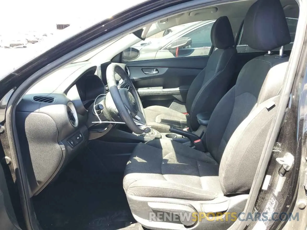 7 Photograph of a damaged car 3KPF24AD5ME272988 KIA FORTE 2021