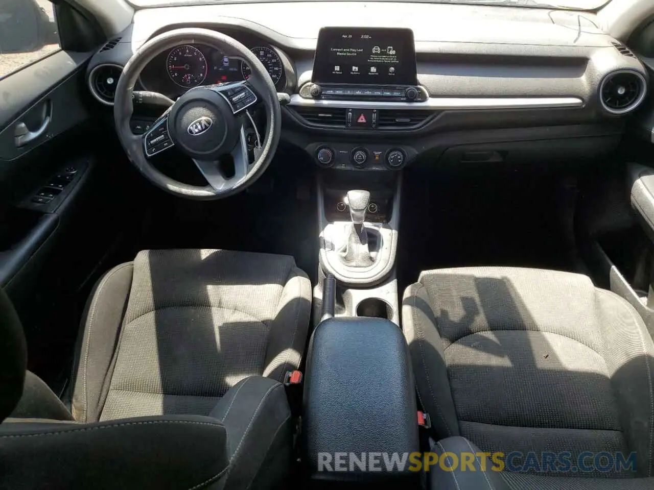 8 Photograph of a damaged car 3KPF24AD5ME272988 KIA FORTE 2021