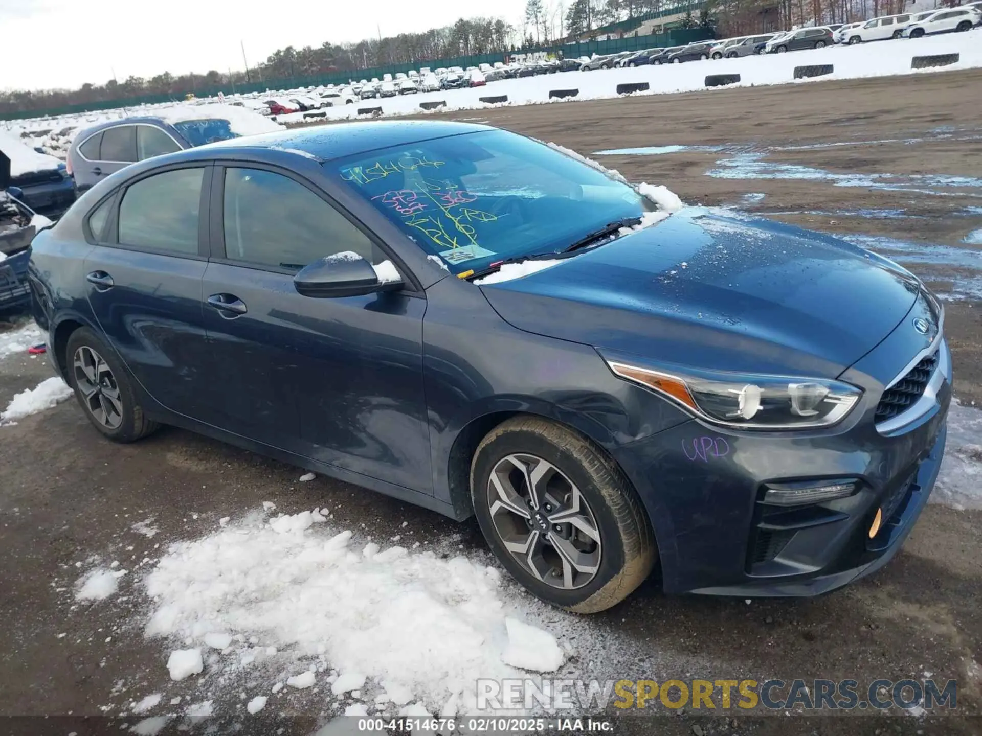 13 Photograph of a damaged car 3KPF24AD5ME302183 KIA FORTE 2021