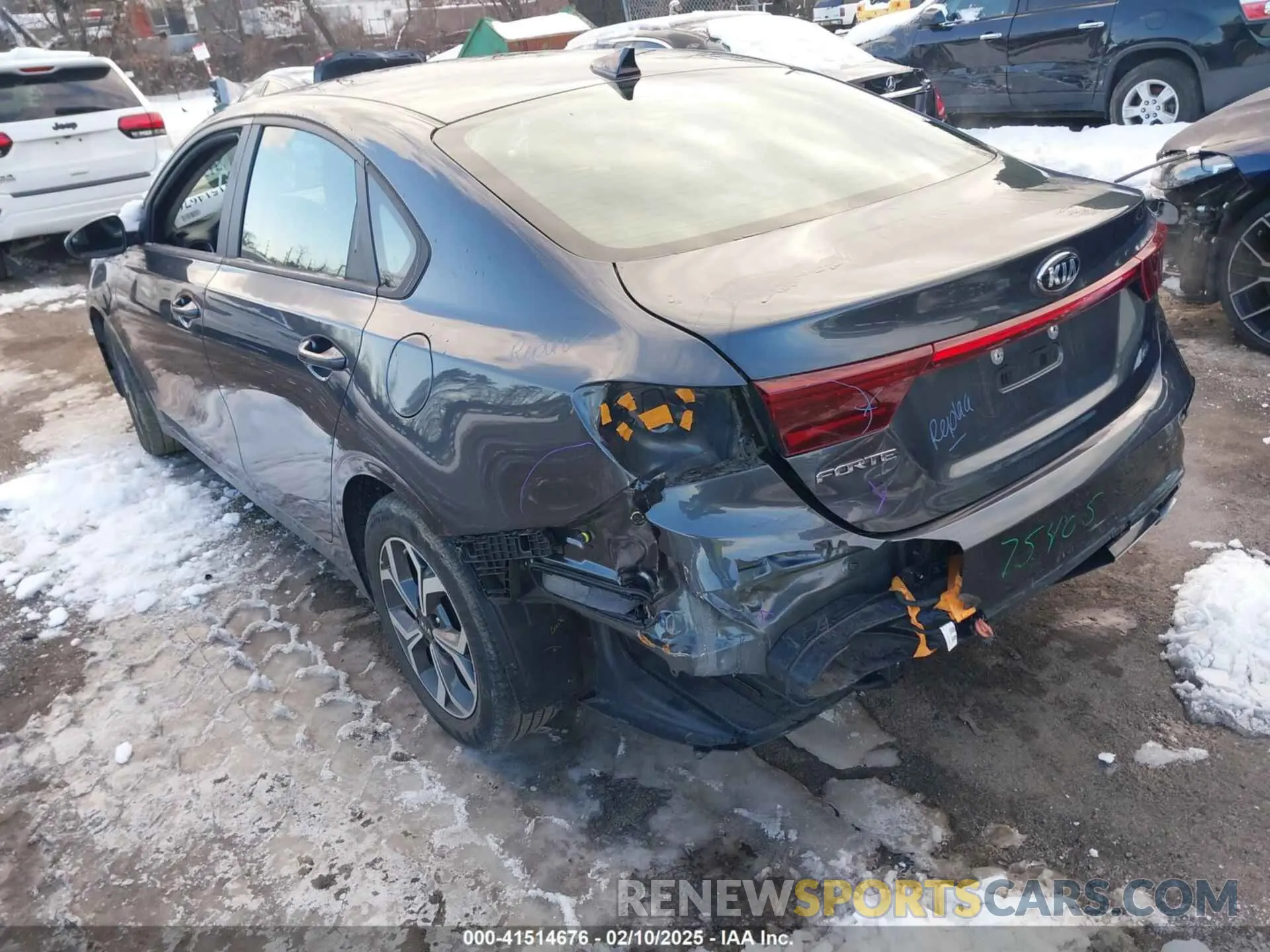 6 Photograph of a damaged car 3KPF24AD5ME302183 KIA FORTE 2021
