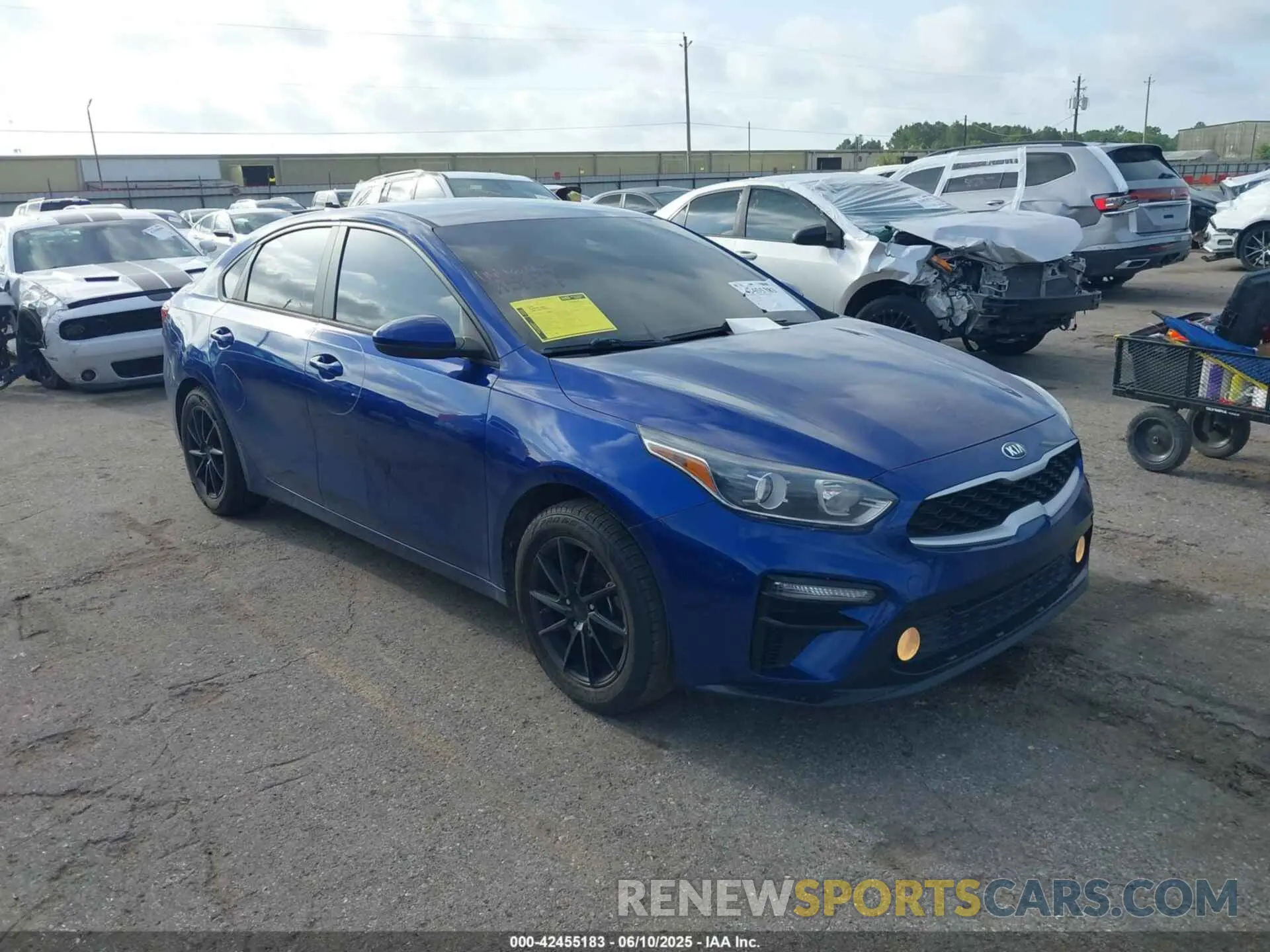 1 Photograph of a damaged car 3KPF24AD5ME303771 KIA FORTE 2021