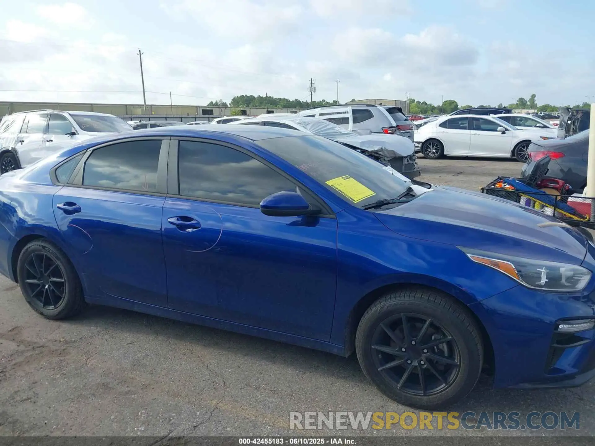 13 Photograph of a damaged car 3KPF24AD5ME303771 KIA FORTE 2021