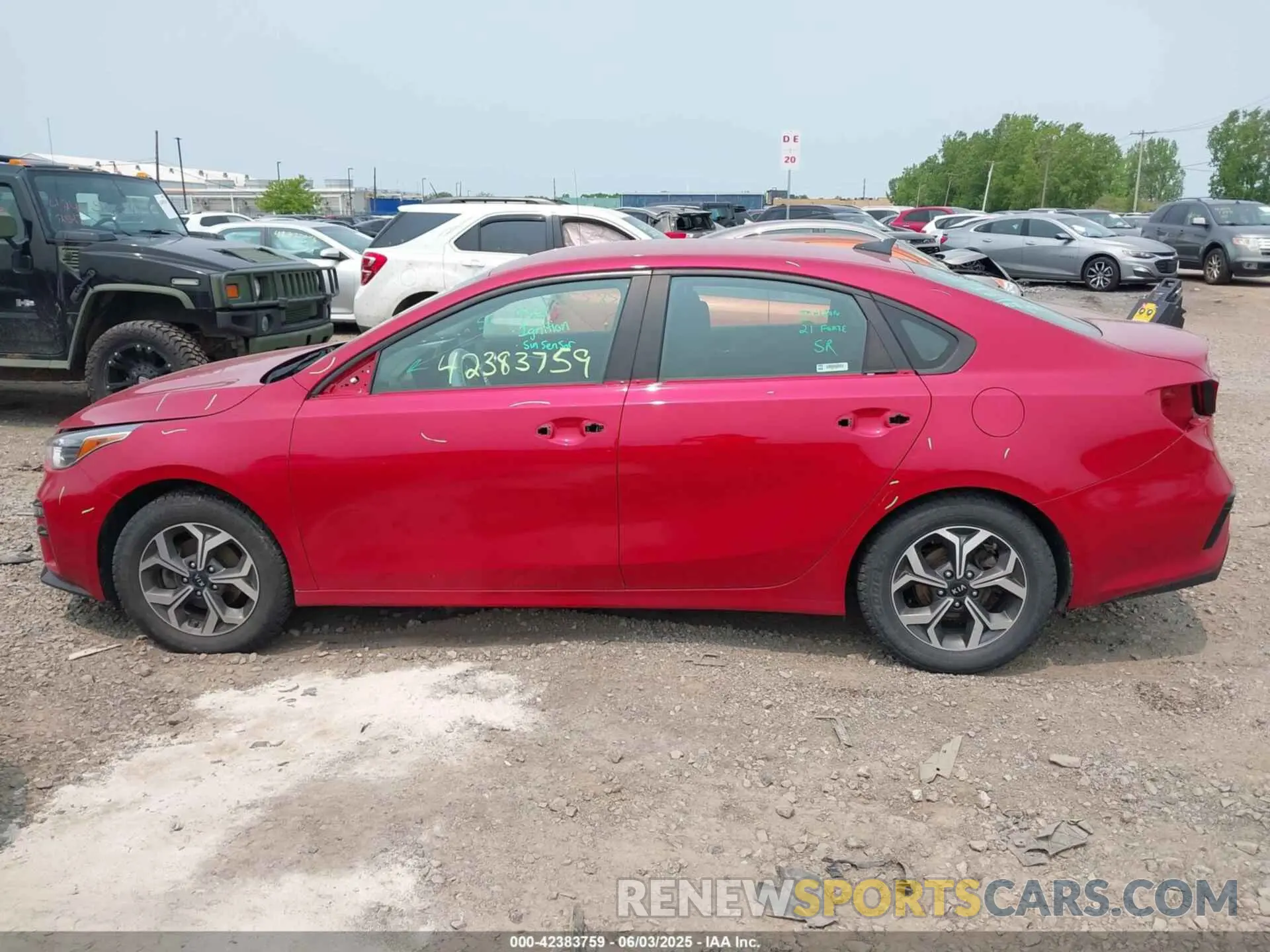 13 Photograph of a damaged car 3KPF24AD5ME303978 KIA FORTE 2021