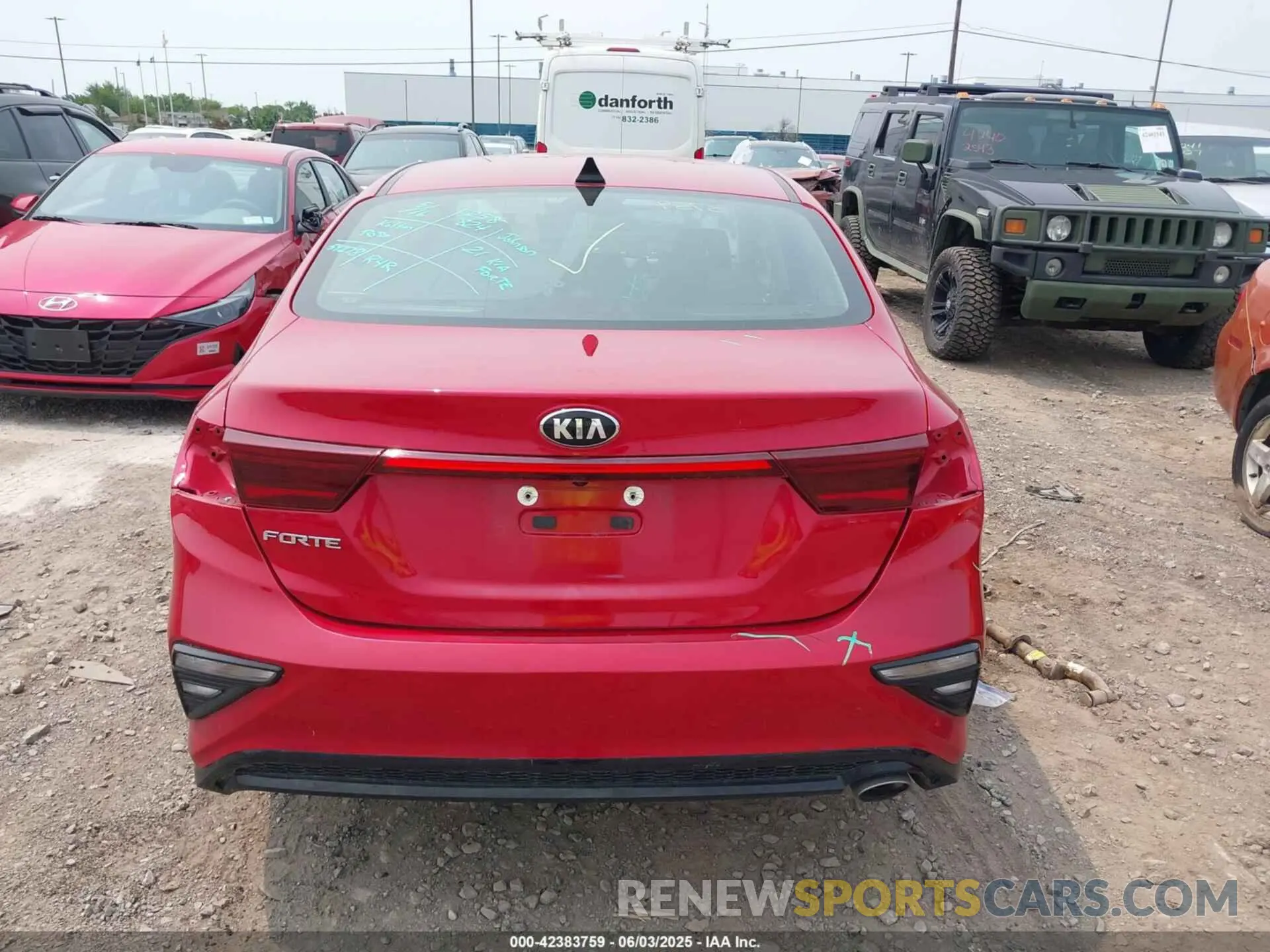 15 Photograph of a damaged car 3KPF24AD5ME303978 KIA FORTE 2021