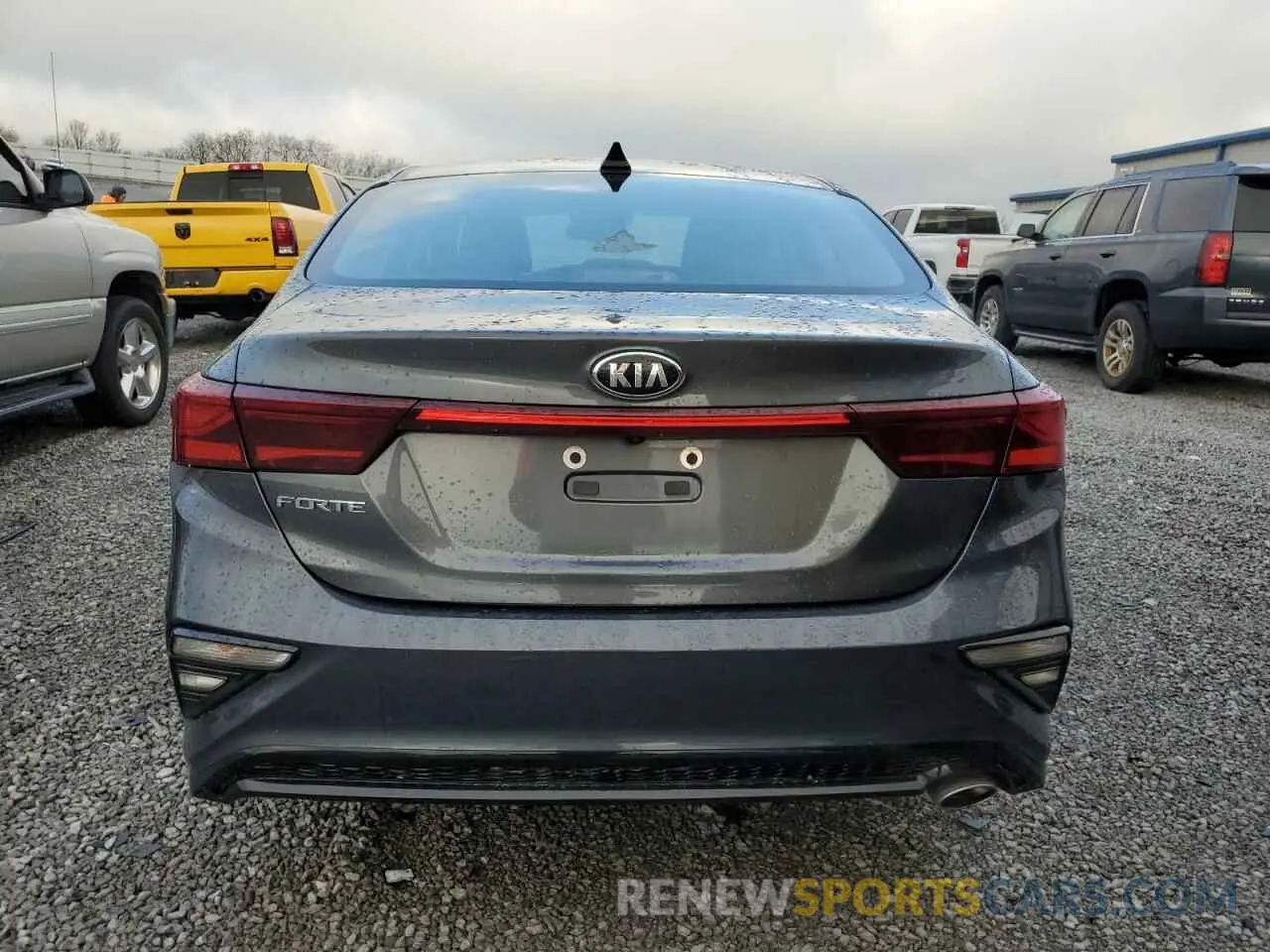 6 Photograph of a damaged car 3KPF24AD5ME307156 KIA FORTE 2021