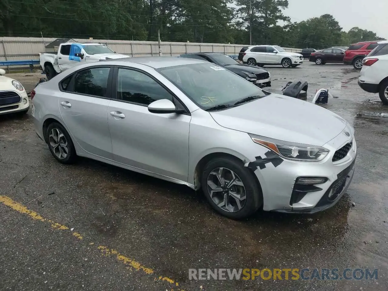 4 Photograph of a damaged car 3KPF24AD5ME327911 KIA FORTE 2021
