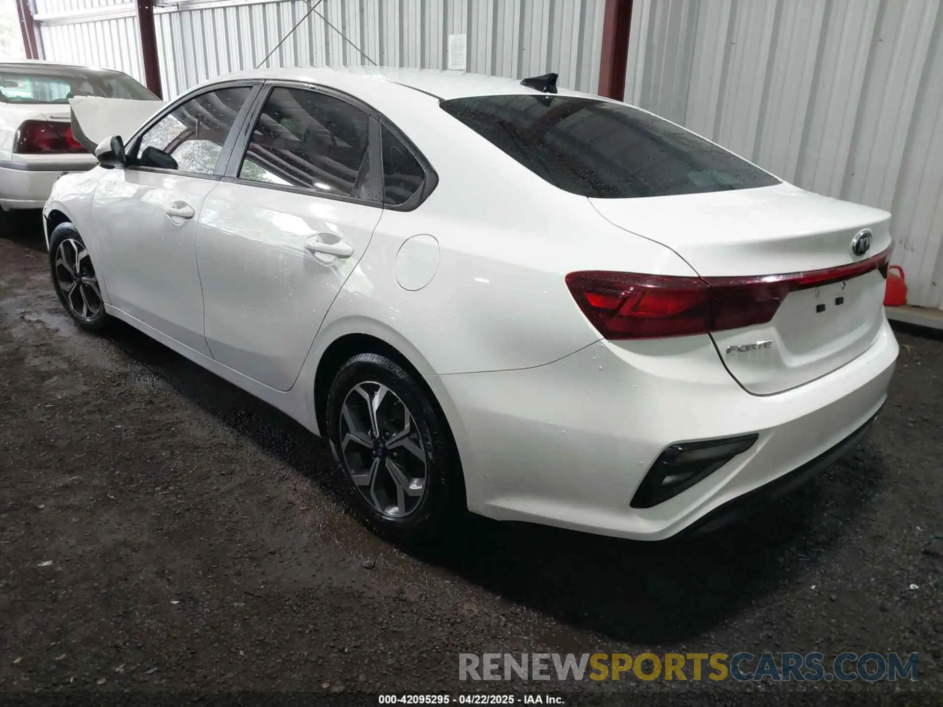 3 Photograph of a damaged car 3KPF24AD5ME341579 KIA FORTE 2021