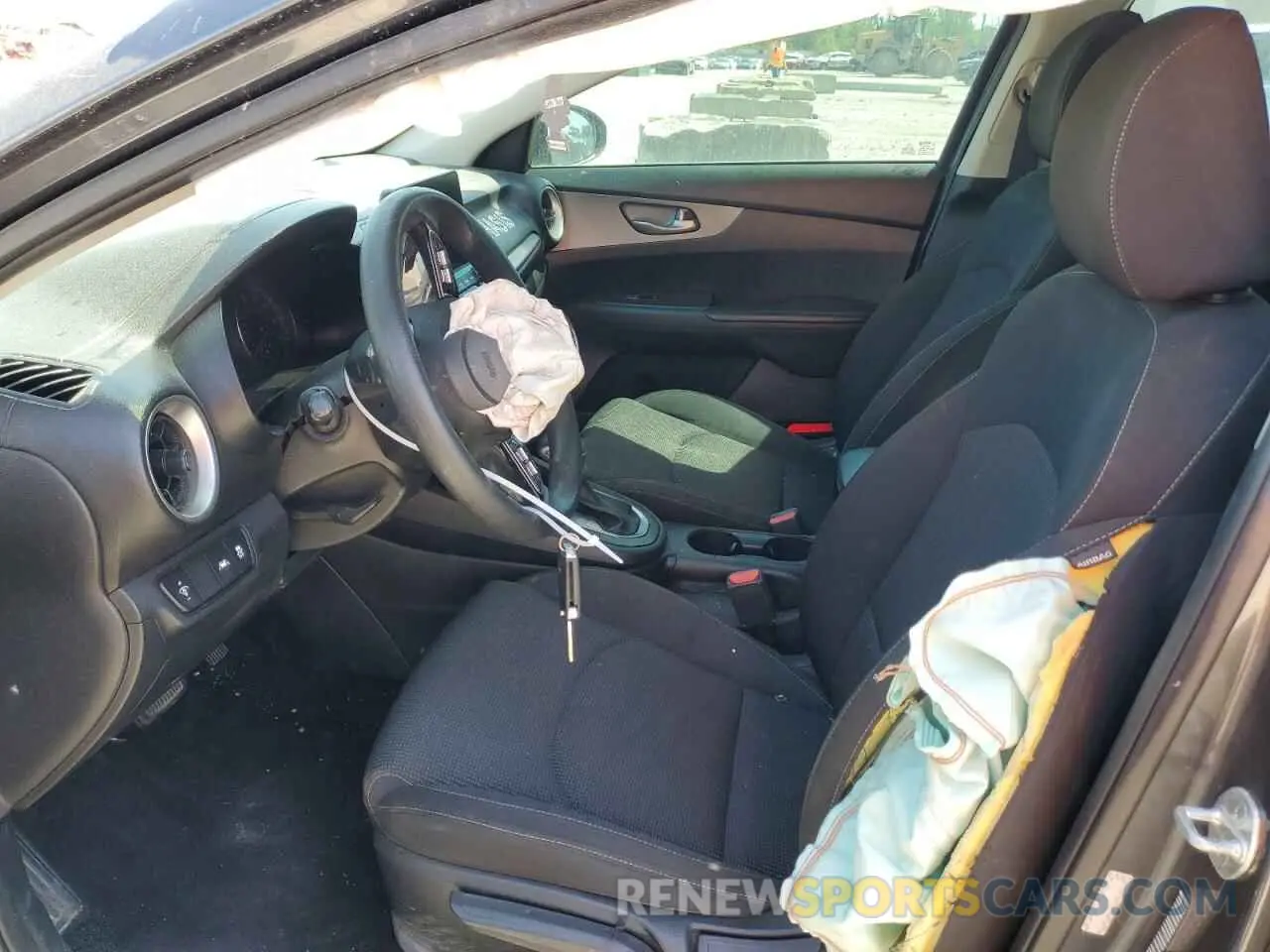 7 Photograph of a damaged car 3KPF24AD5ME348919 KIA FORTE 2021