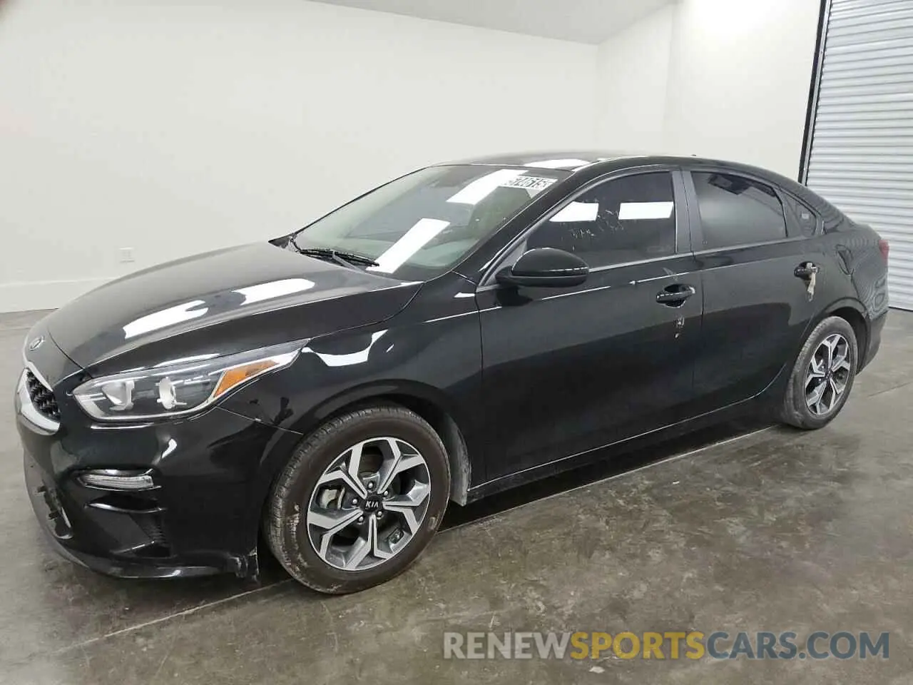 1 Photograph of a damaged car 3KPF24AD5ME349181 KIA FORTE 2021