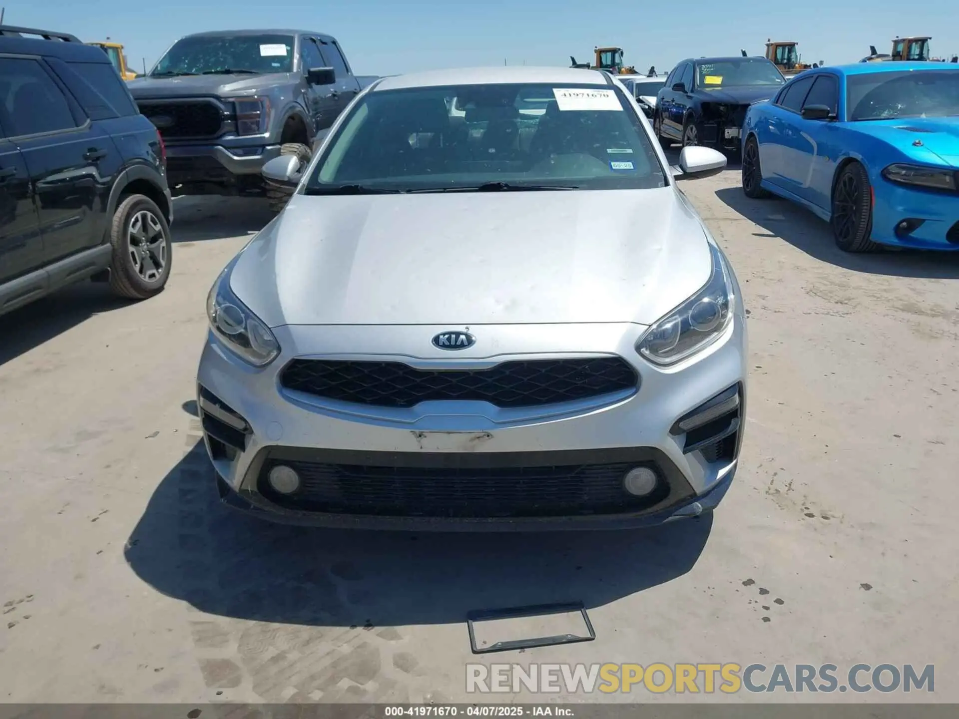 12 Photograph of a damaged car 3KPF24AD5ME361203 KIA FORTE 2021