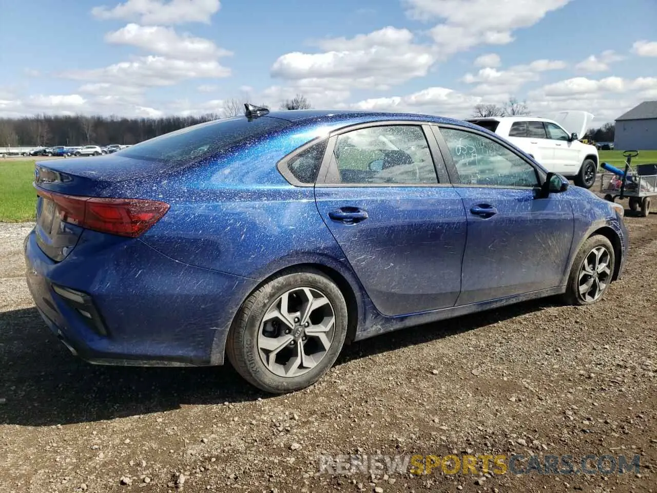 3 Photograph of a damaged car 3KPF24AD5ME361377 KIA FORTE 2021