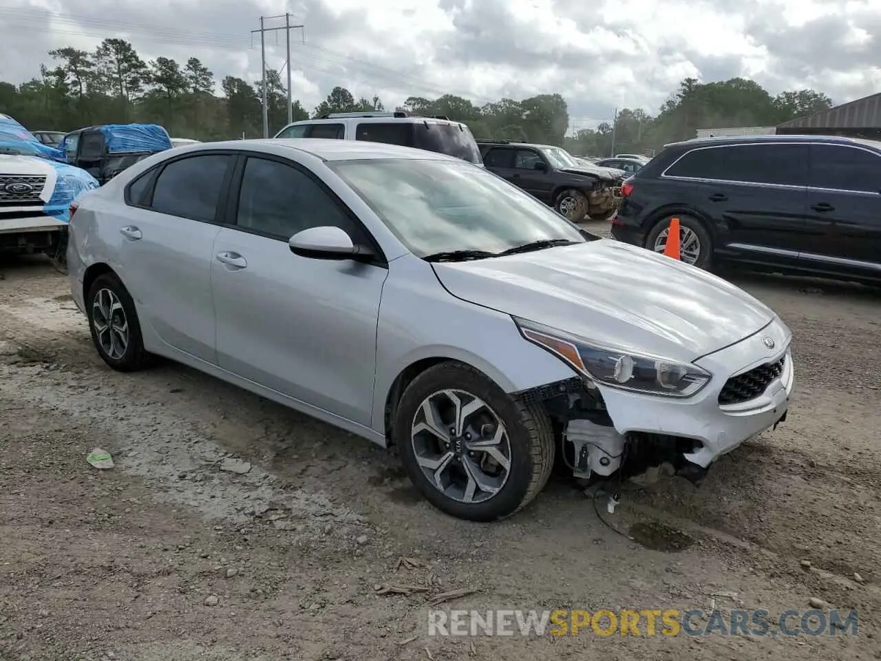 4 Photograph of a damaged car 3KPF24AD5ME378082 KIA FORTE 2021