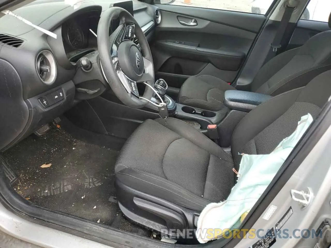 7 Photograph of a damaged car 3KPF24AD5ME378082 KIA FORTE 2021
