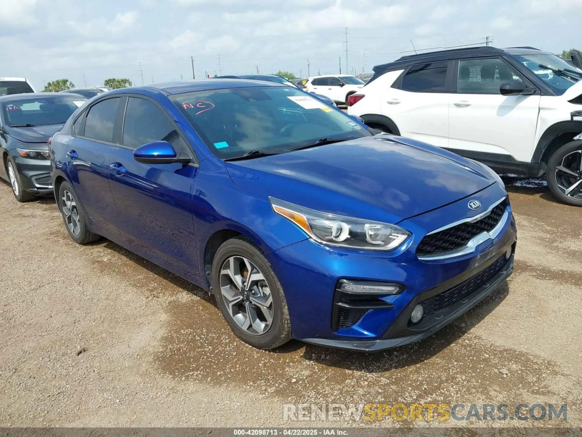 1 Photograph of a damaged car 3KPF24AD5ME384836 KIA FORTE 2021