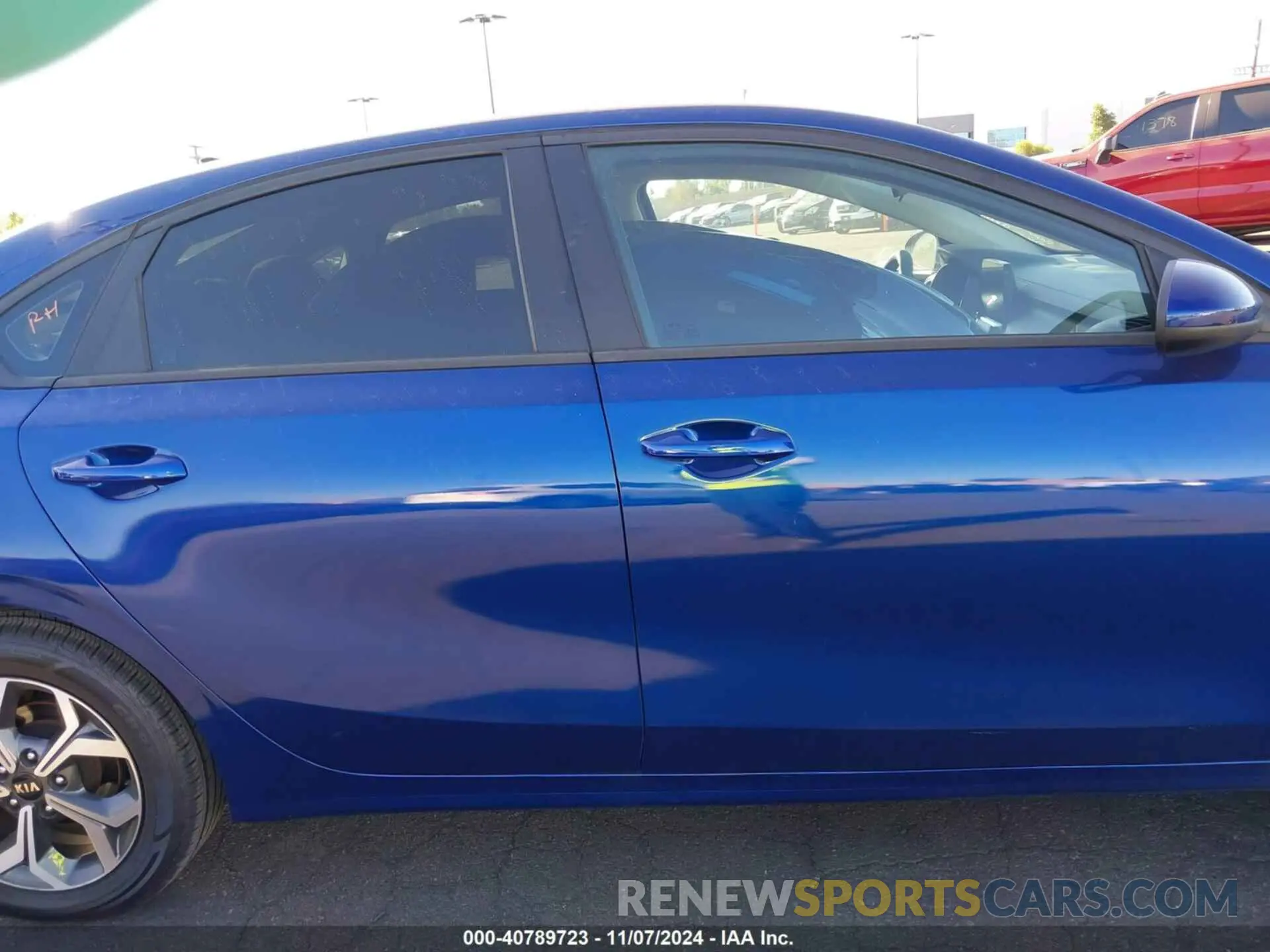 14 Photograph of a damaged car 3KPF24AD5ME386084 KIA FORTE 2021