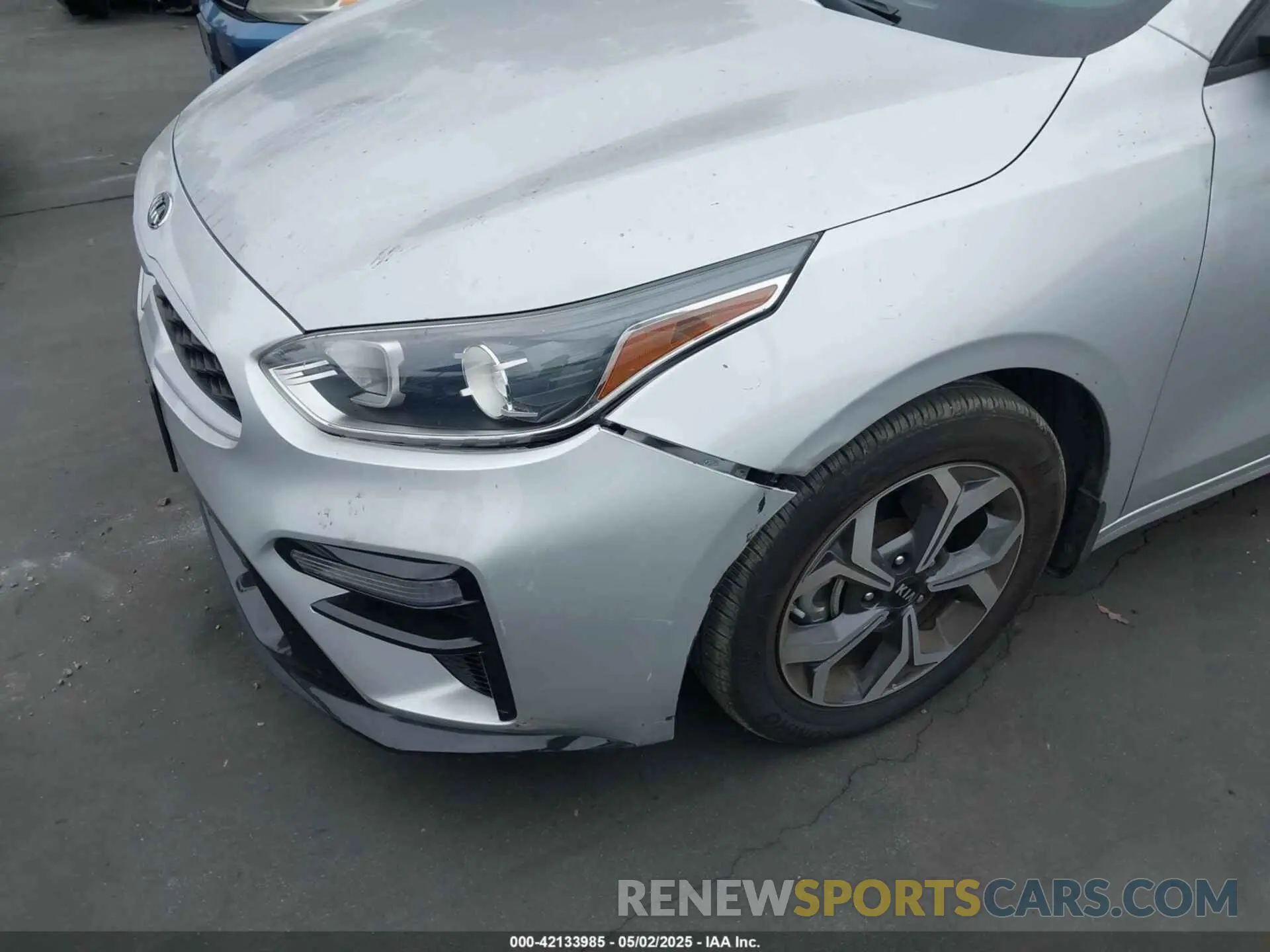 12 Photograph of a damaged car 3KPF24AD5ME387610 KIA FORTE 2021