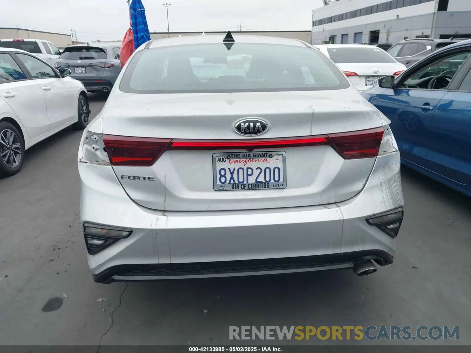 17 Photograph of a damaged car 3KPF24AD5ME387610 KIA FORTE 2021