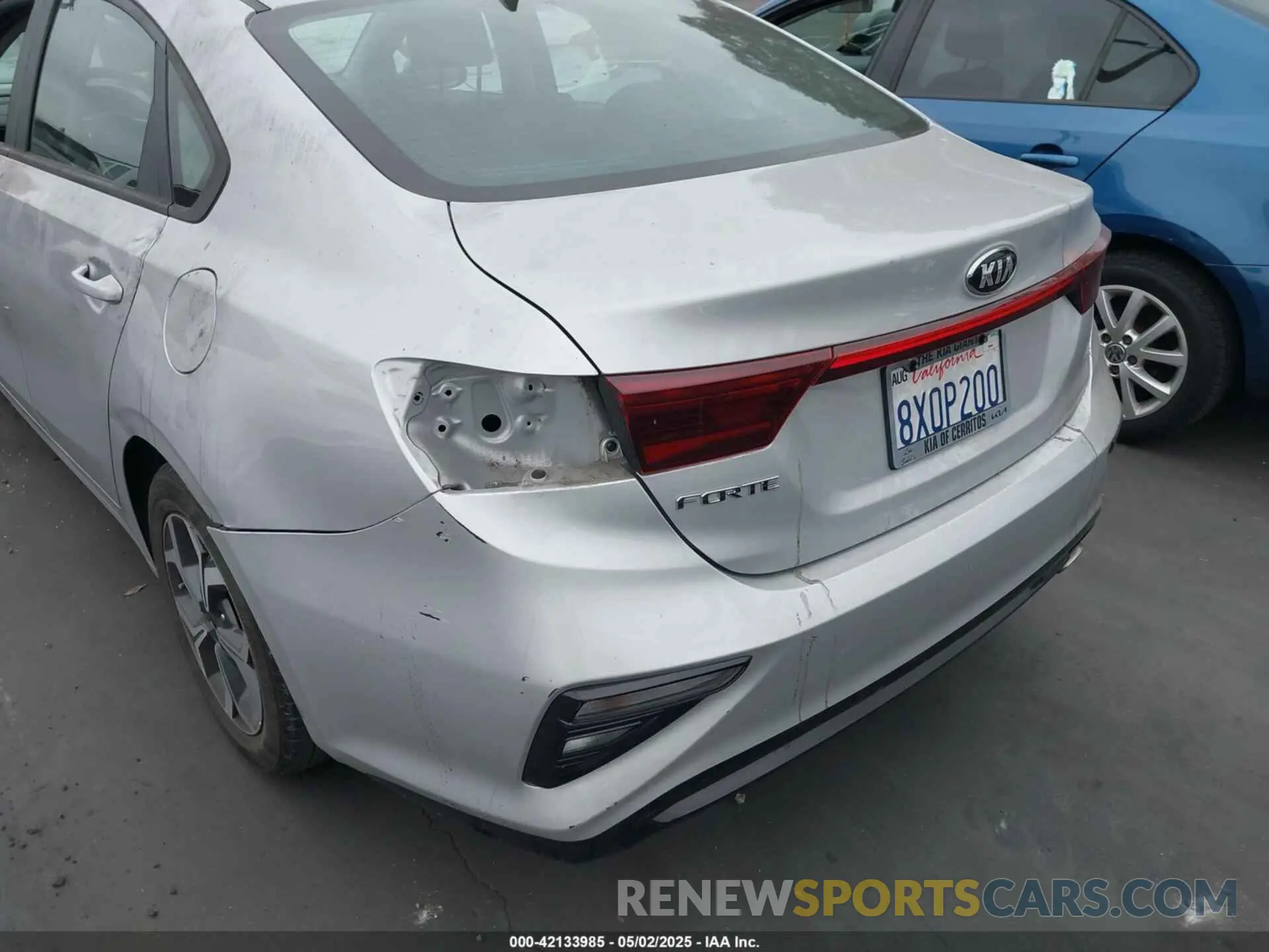 6 Photograph of a damaged car 3KPF24AD5ME387610 KIA FORTE 2021