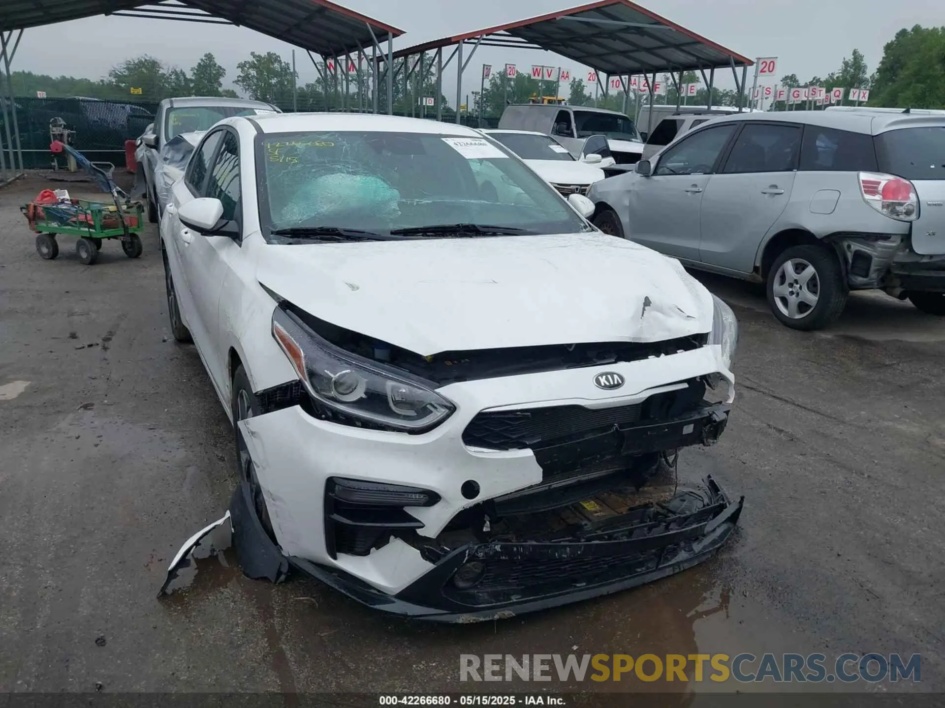 13 Photograph of a damaged car 3KPF24AD5ME405958 KIA FORTE 2021