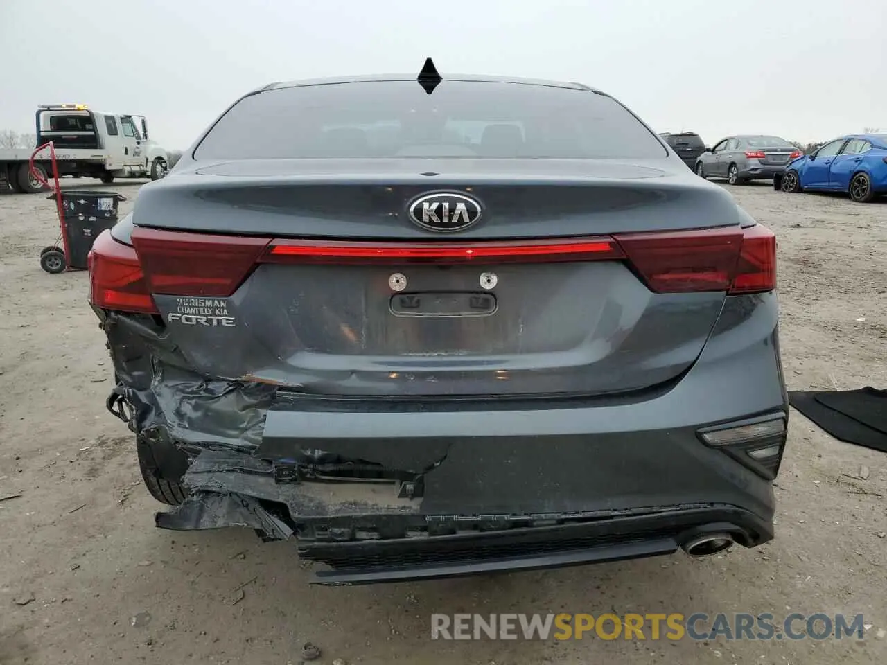 6 Photograph of a damaged car 3KPF24AD5ME408875 KIA FORTE 2021