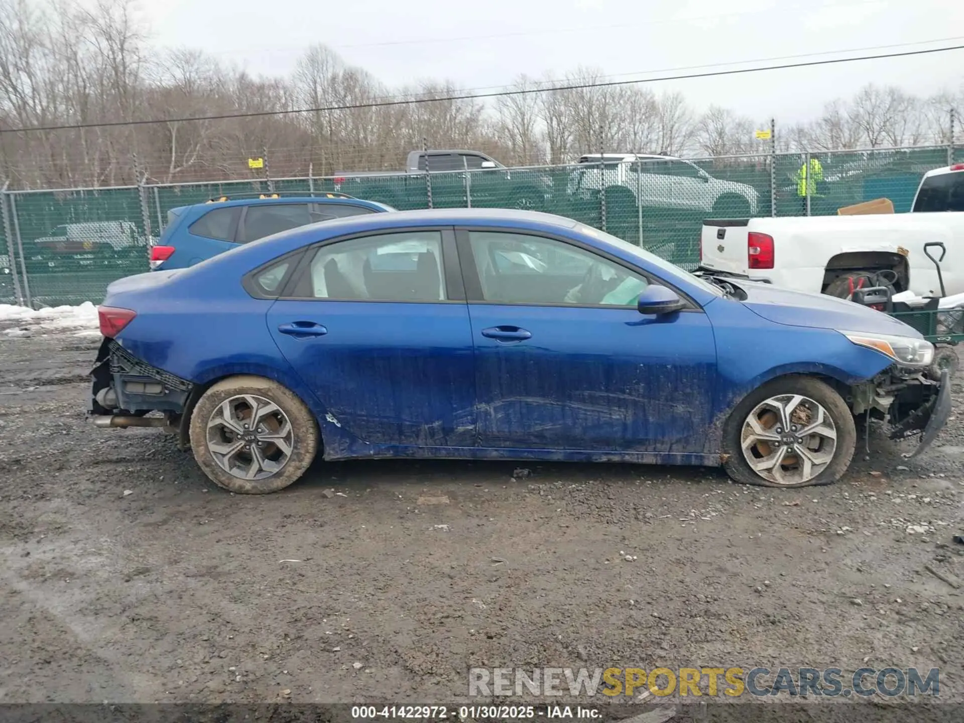 13 Photograph of a damaged car 3KPF24AD6ME267542 KIA FORTE 2021
