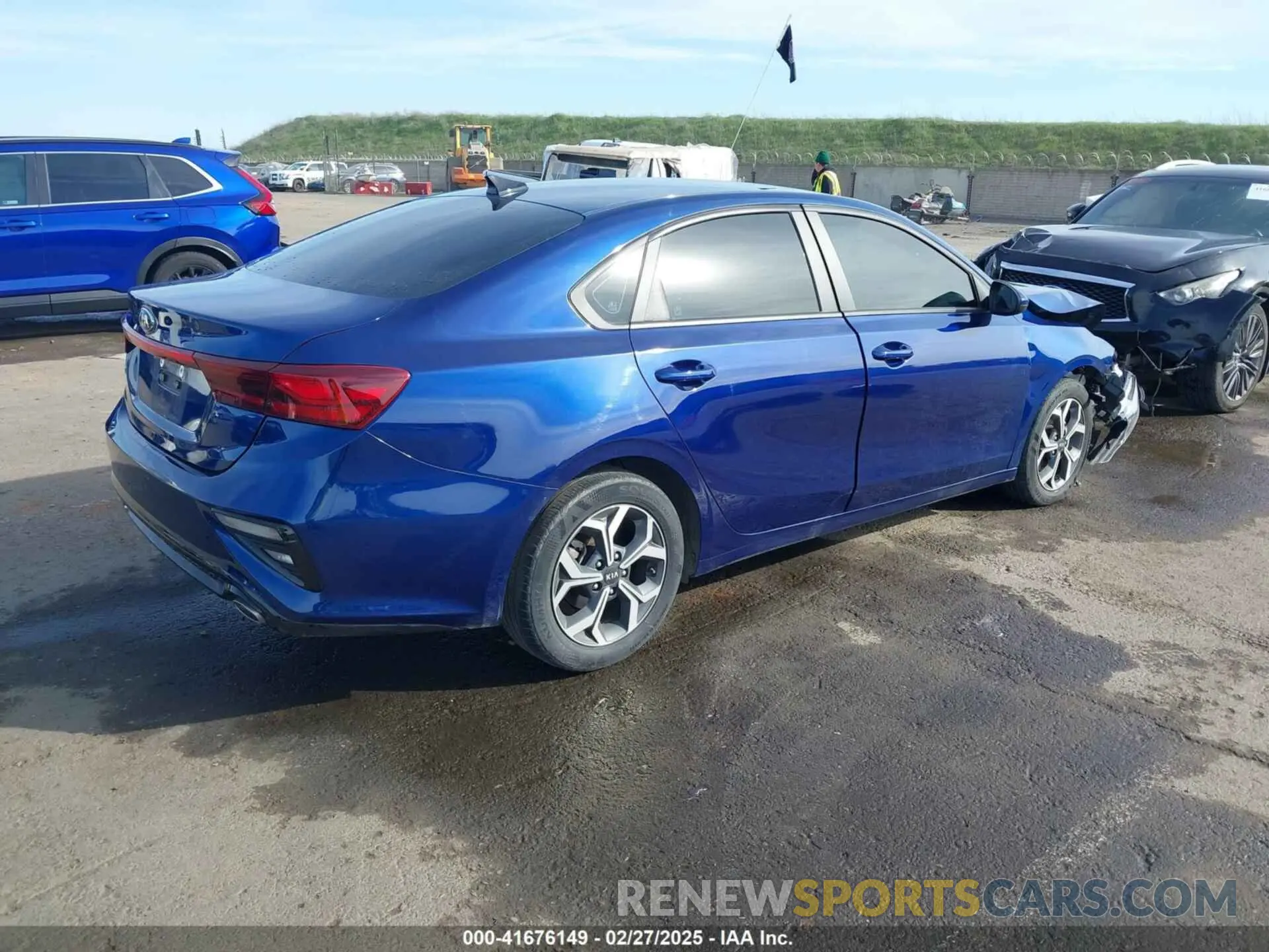 4 Photograph of a damaged car 3KPF24AD6ME290691 KIA FORTE 2021