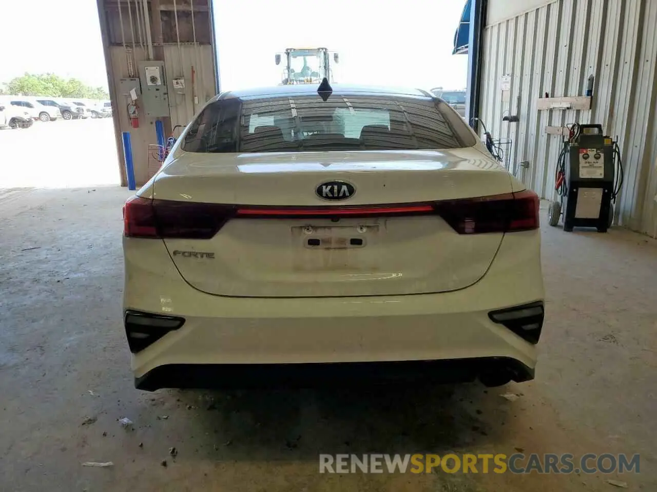 6 Photograph of a damaged car 3KPF24AD6ME291260 KIA FORTE 2021