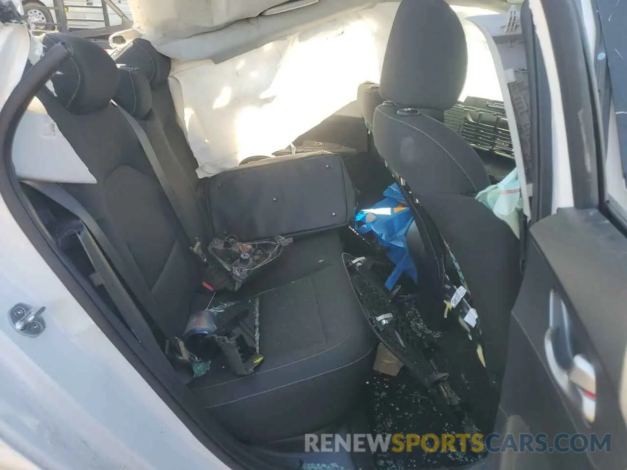 10 Photograph of a damaged car 3KPF24AD6ME311894 KIA FORTE 2021
