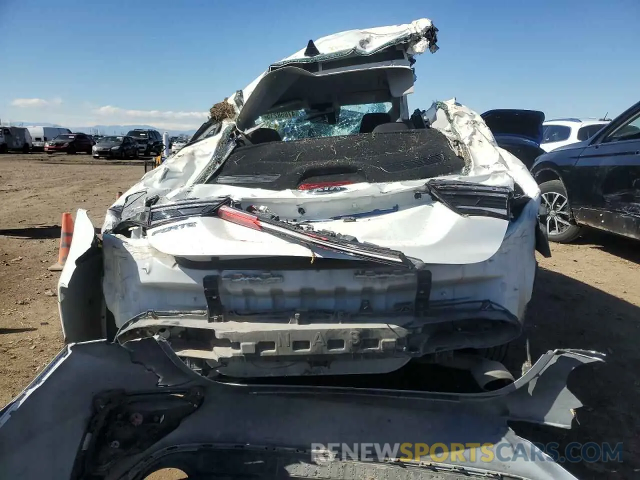 6 Photograph of a damaged car 3KPF24AD6ME311894 KIA FORTE 2021