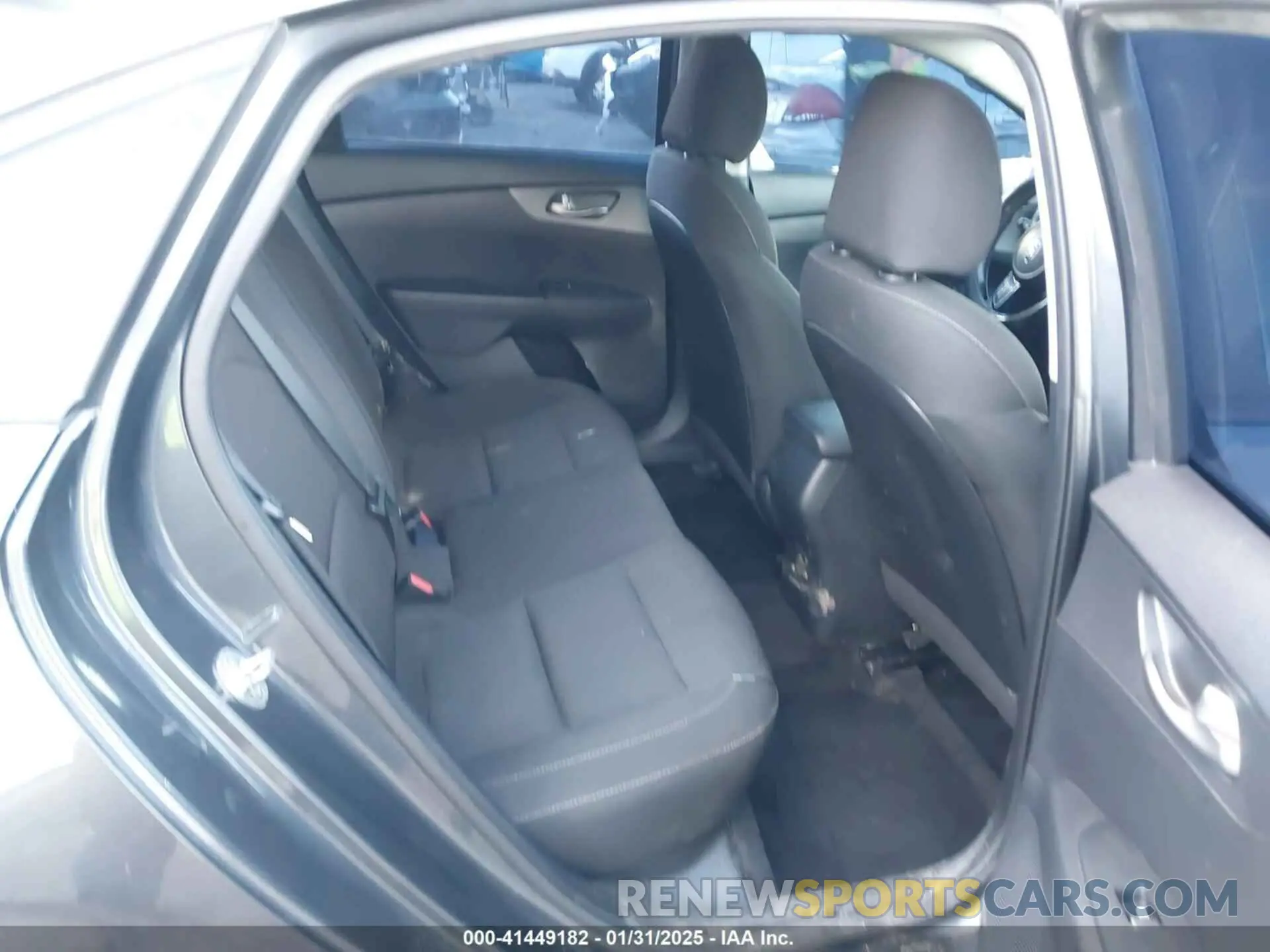 8 Photograph of a damaged car 3KPF24AD6ME315329 KIA FORTE 2021