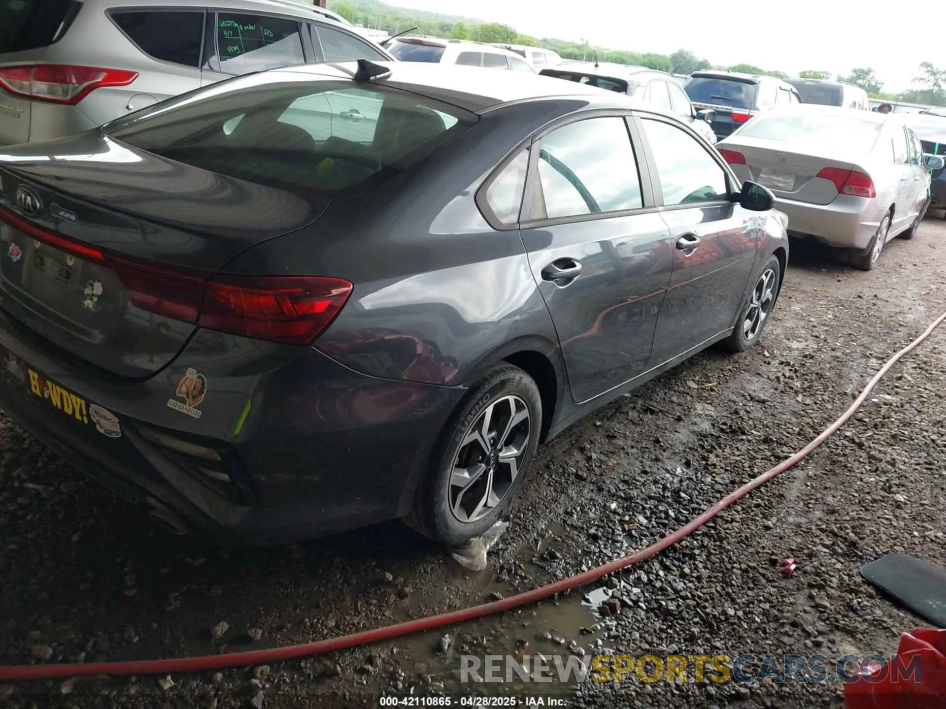 4 Photograph of a damaged car 3KPF24AD6ME323317 KIA FORTE 2021