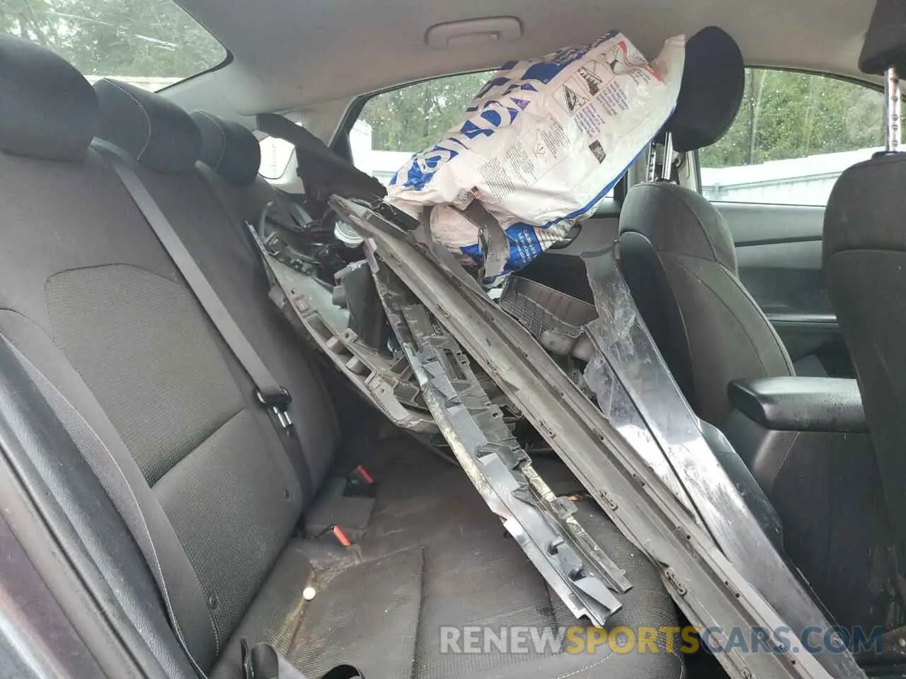 10 Photograph of a damaged car 3KPF24AD6ME329800 KIA FORTE 2021
