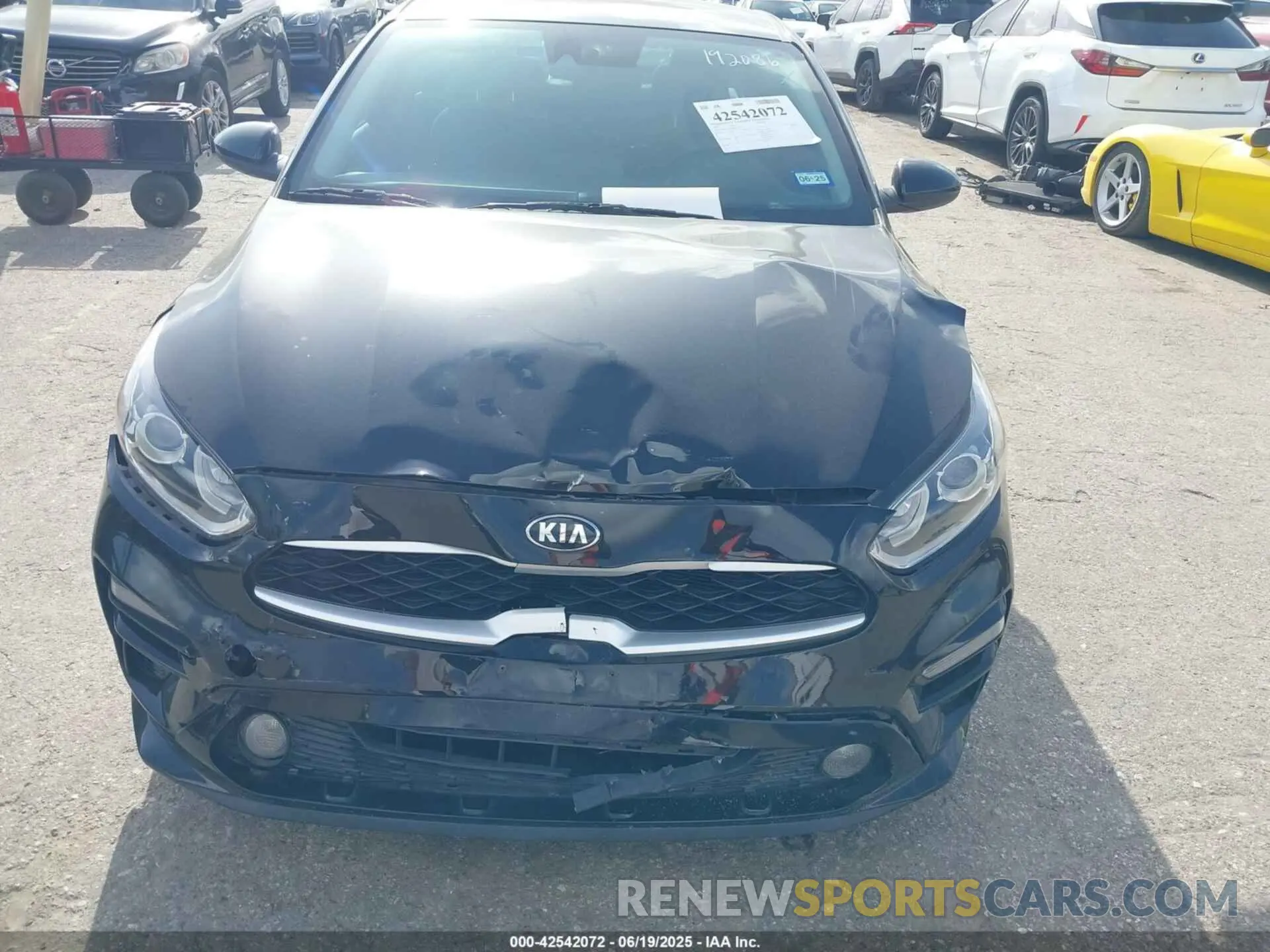 11 Photograph of a damaged car 3KPF24AD6ME345141 KIA FORTE 2021