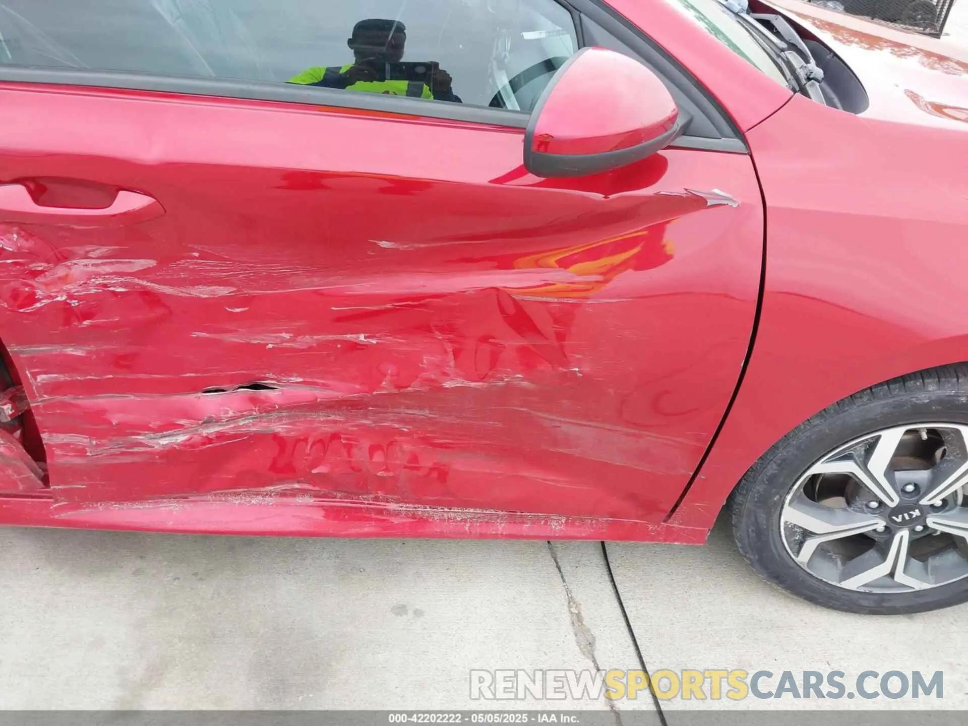 17 Photograph of a damaged car 3KPF24AD6ME361887 KIA FORTE 2021