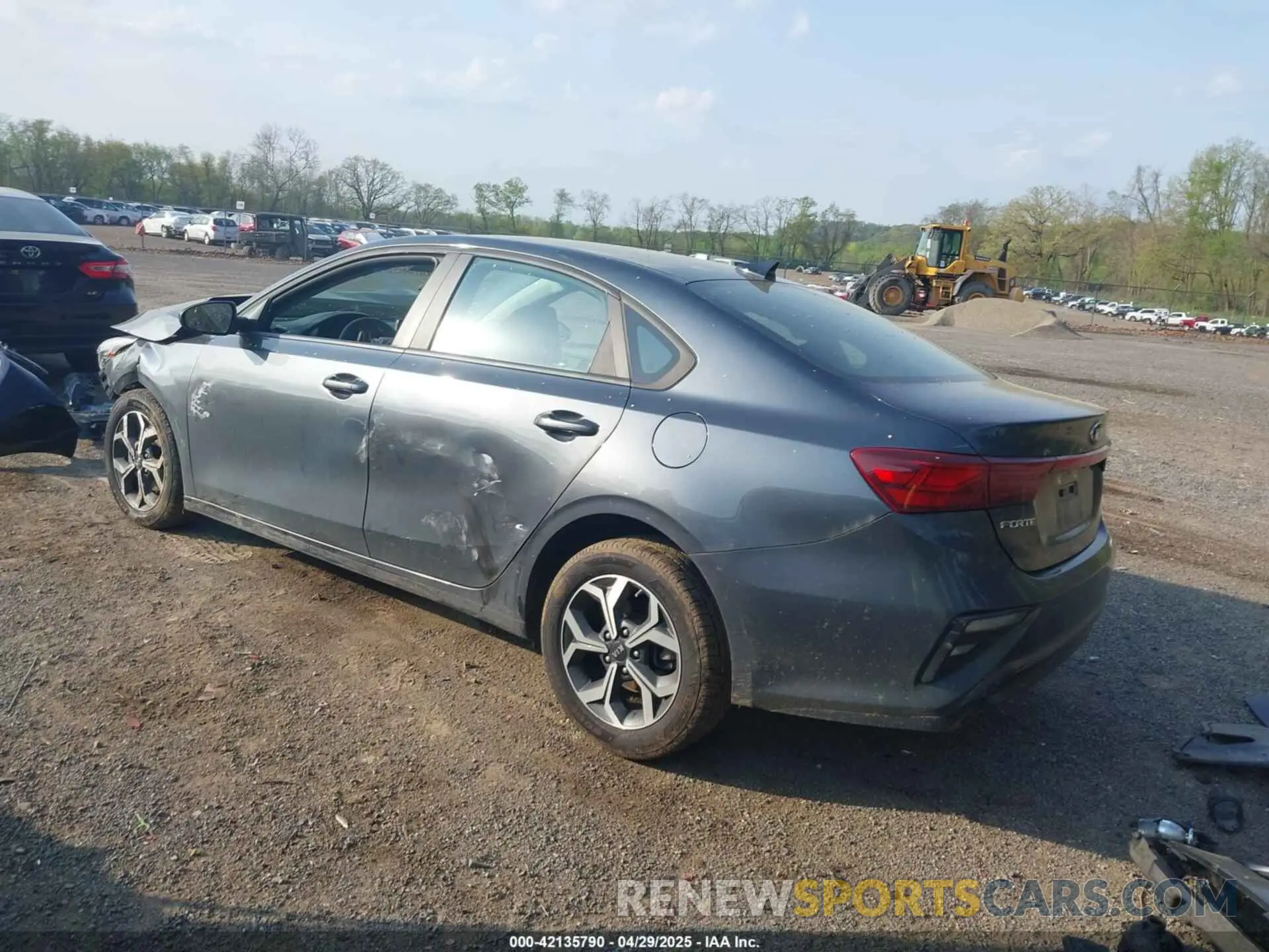 3 Photograph of a damaged car 3KPF24AD6ME372761 KIA FORTE 2021