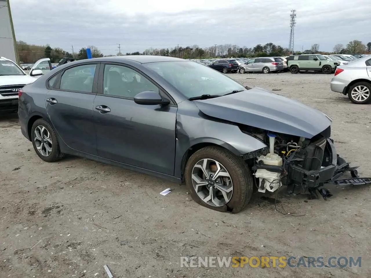 4 Photograph of a damaged car 3KPF24AD6ME373487 KIA FORTE 2021