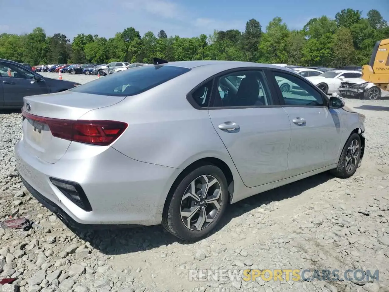 3 Photograph of a damaged car 3KPF24AD6ME389706 KIA FORTE 2021