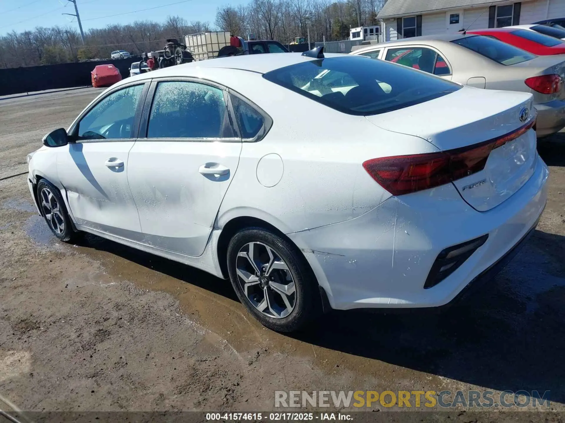 3 Photograph of a damaged car 3KPF24AD6ME403877 KIA FORTE 2021