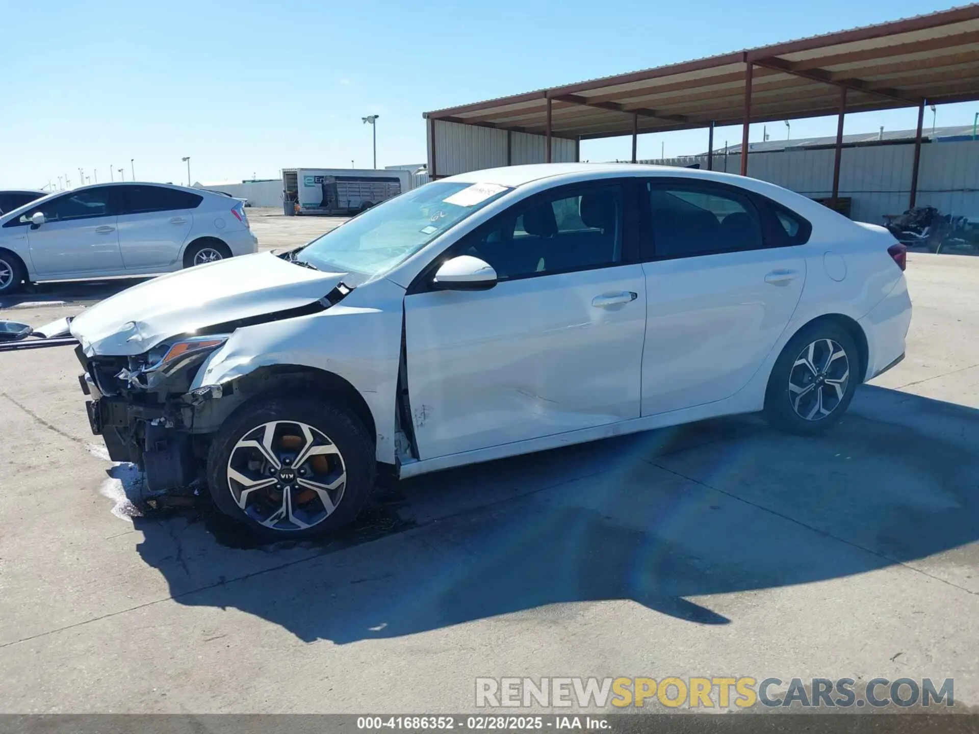 18 Photograph of a damaged car 3KPF24AD7ME267985 KIA FORTE 2021