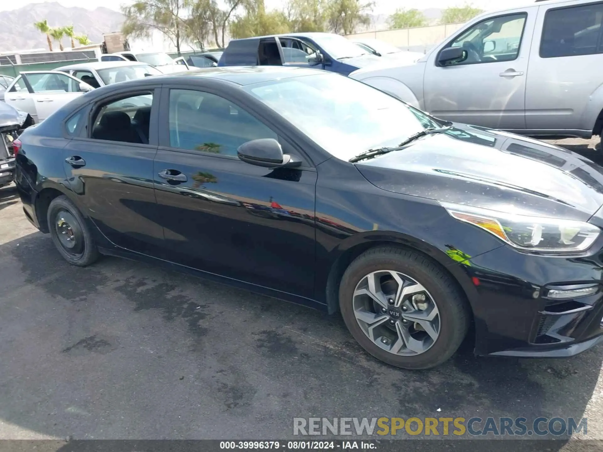 17 Photograph of a damaged car 3KPF24AD7ME269218 KIA FORTE 2021