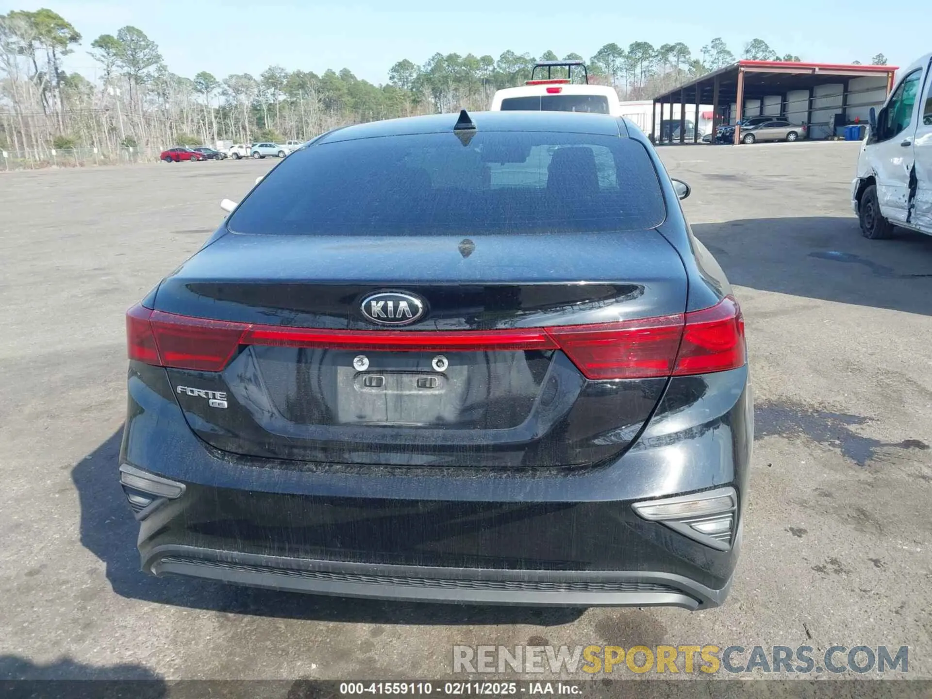 16 Photograph of a damaged car 3KPF24AD7ME289128 KIA FORTE 2021