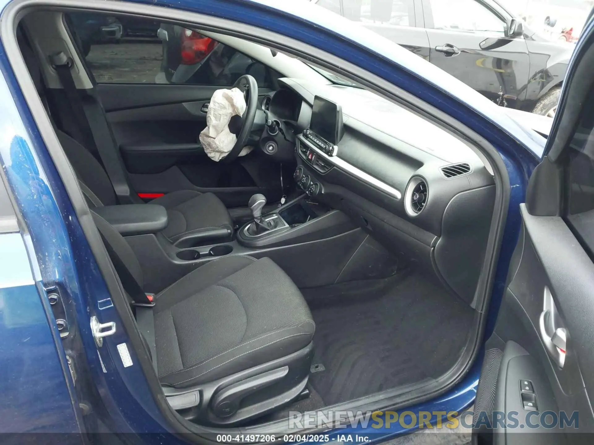 5 Photograph of a damaged car 3KPF24AD7ME300077 KIA FORTE 2021