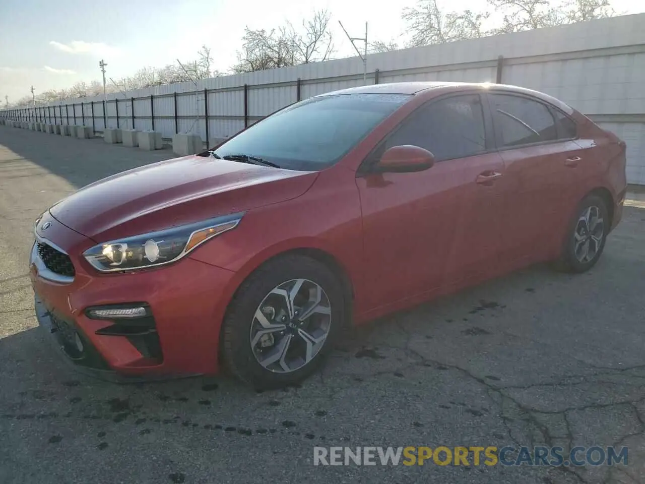 1 Photograph of a damaged car 3KPF24AD7ME312309 KIA FORTE 2021