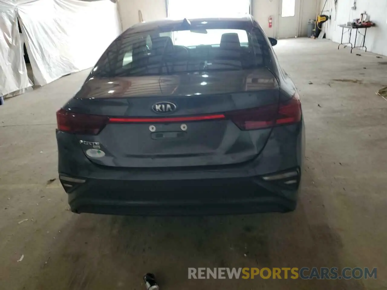 6 Photograph of a damaged car 3KPF24AD7ME320572 KIA FORTE 2021