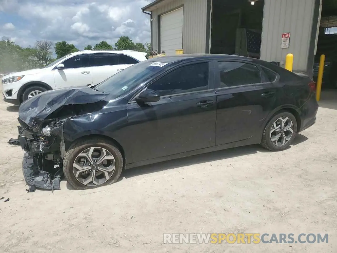 1 Photograph of a damaged car 3KPF24AD7ME330390 KIA FORTE 2021
