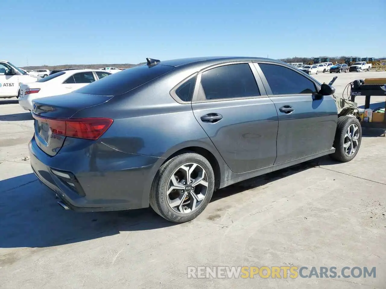 3 Photograph of a damaged car 3KPF24AD7ME337937 KIA FORTE 2021