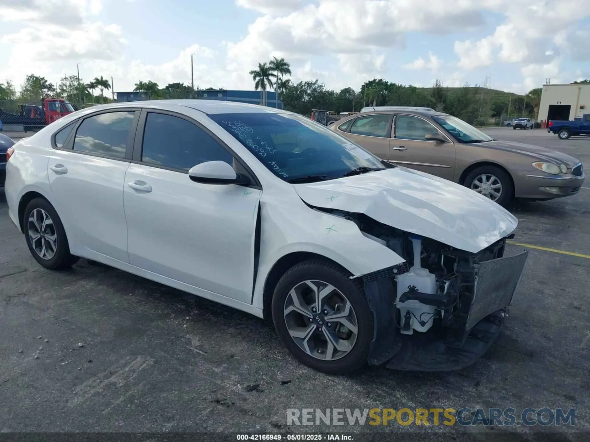 1 Photograph of a damaged car 3KPF24AD7ME349327 KIA FORTE 2021